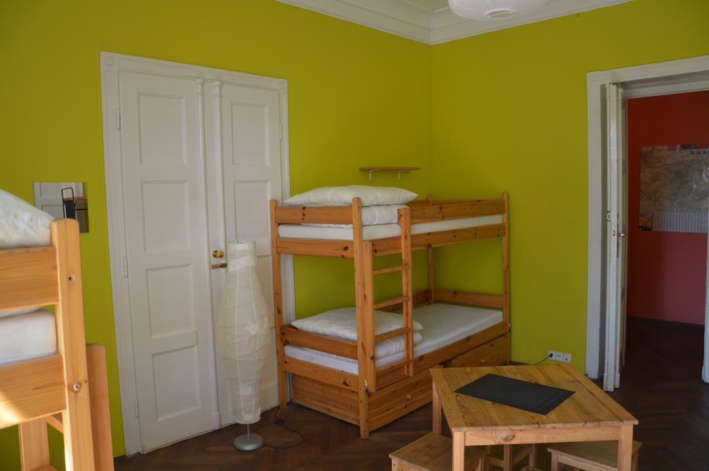 קרקוב Old Walls Hostel חדר תמונה