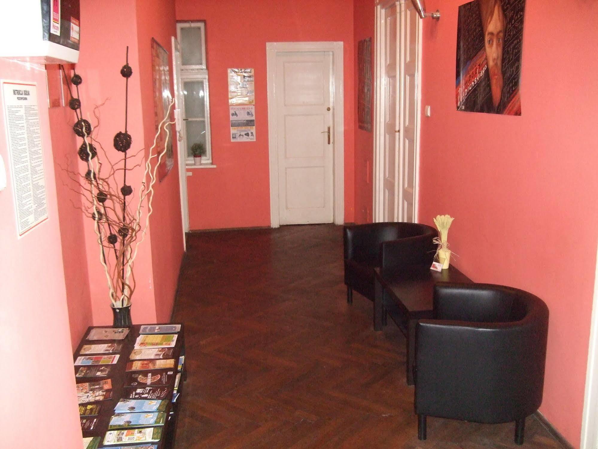קרקוב Old Walls Hostel מראה חיצוני תמונה