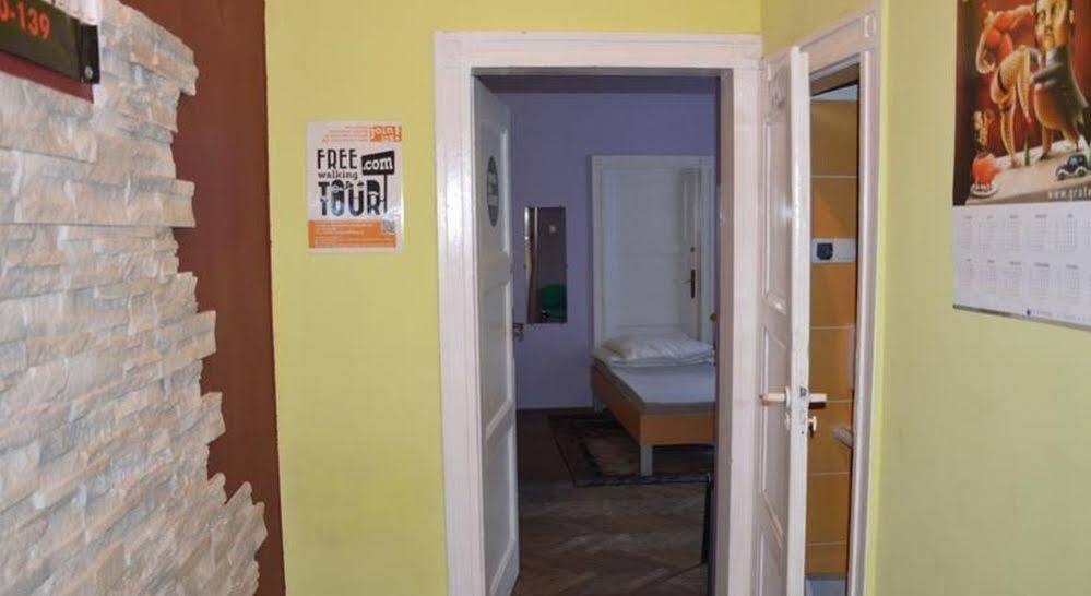 קרקוב Old Walls Hostel מראה חיצוני תמונה